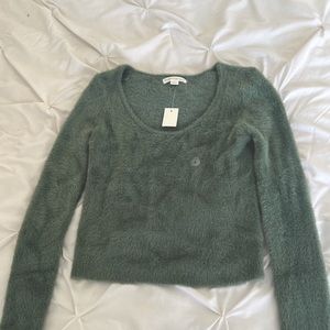 Brand new fuzzy Aeropostale sweater